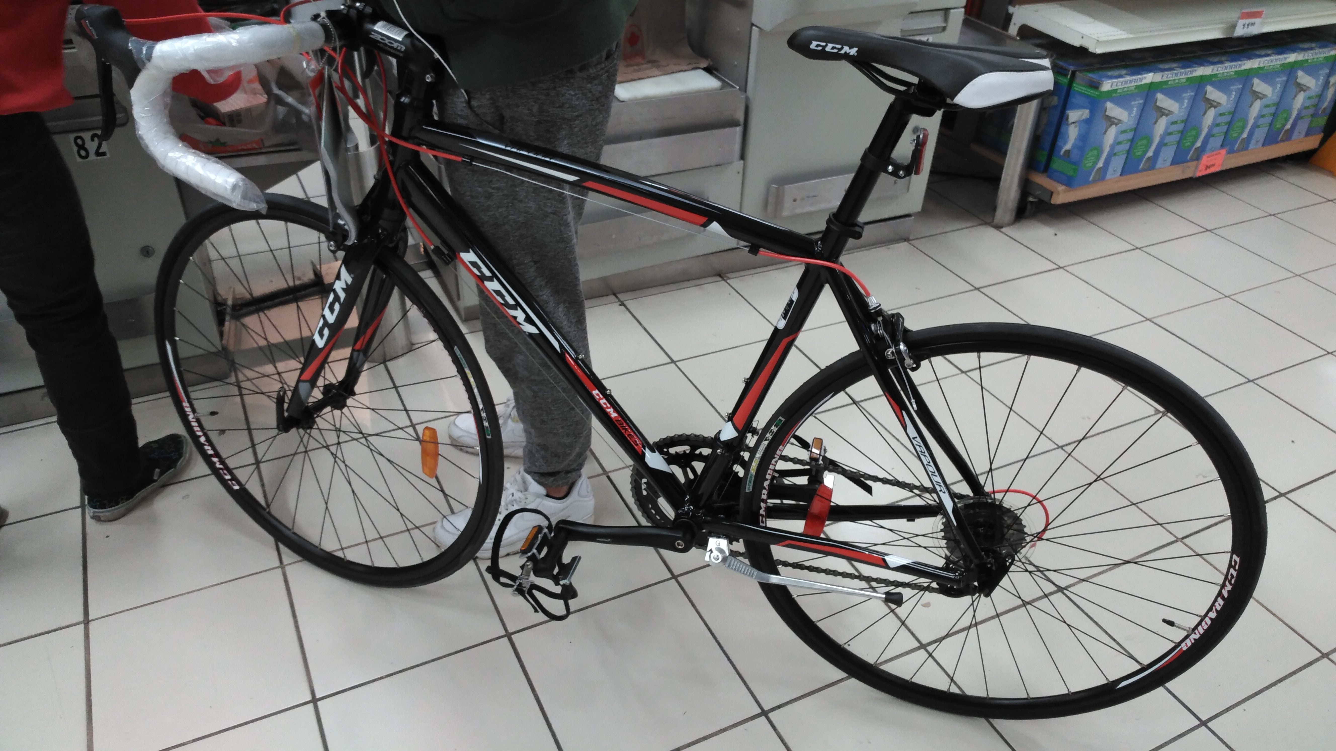 Canadian Tire CCM Presto 700C road bike instore clearance 249.99