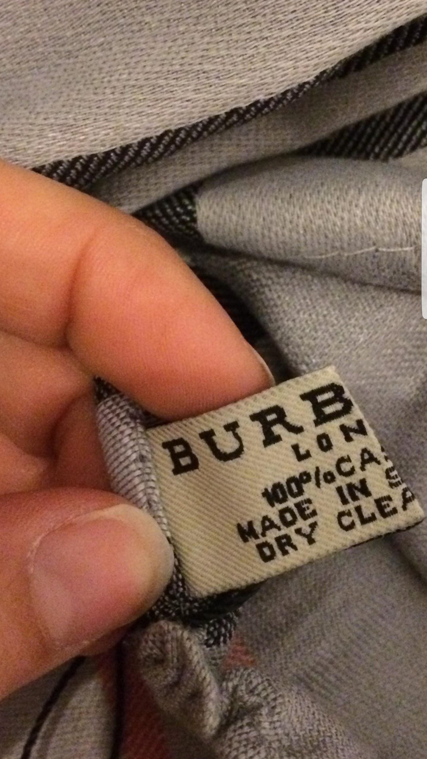 Is this BURBERRY Scarf real or fake?! - Forums