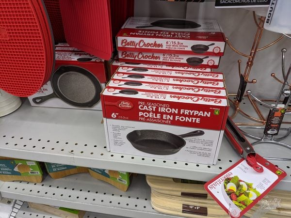 [Dollarama] Dollarama: Betty Crocker 6