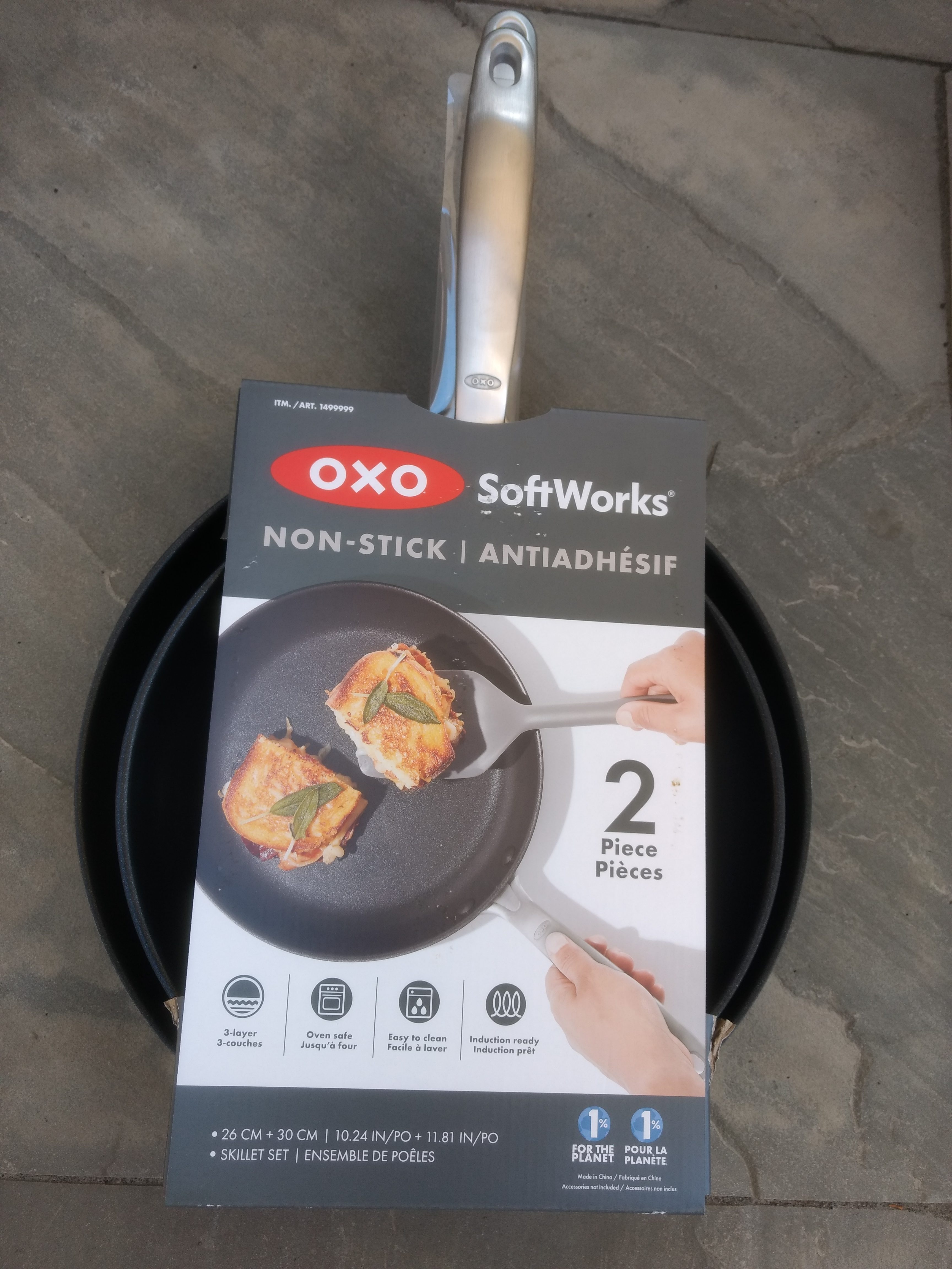 OXO Softworks Non-stick Skillet 2 Piece Set 10.5” & 12” : r/Costco