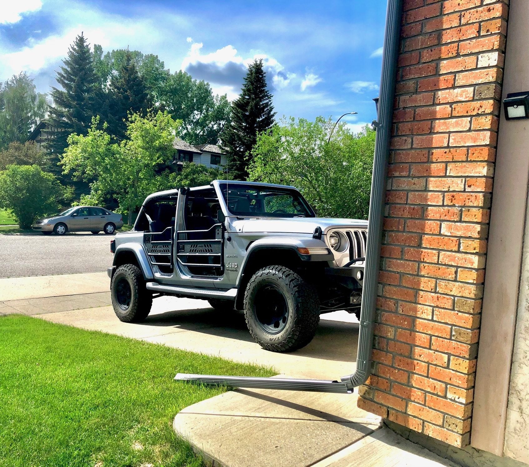 Here's Why a Used Jeep JK Is The Ultimate Wrangler: TFL Expert
