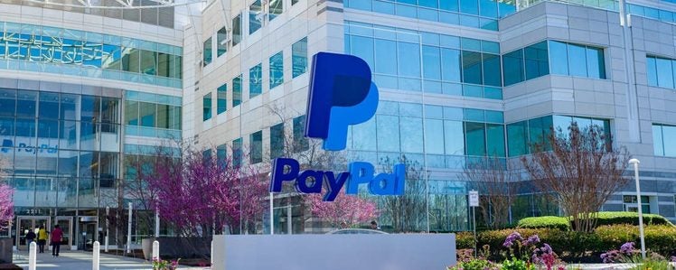 PayPal quietly re-enters online gaming