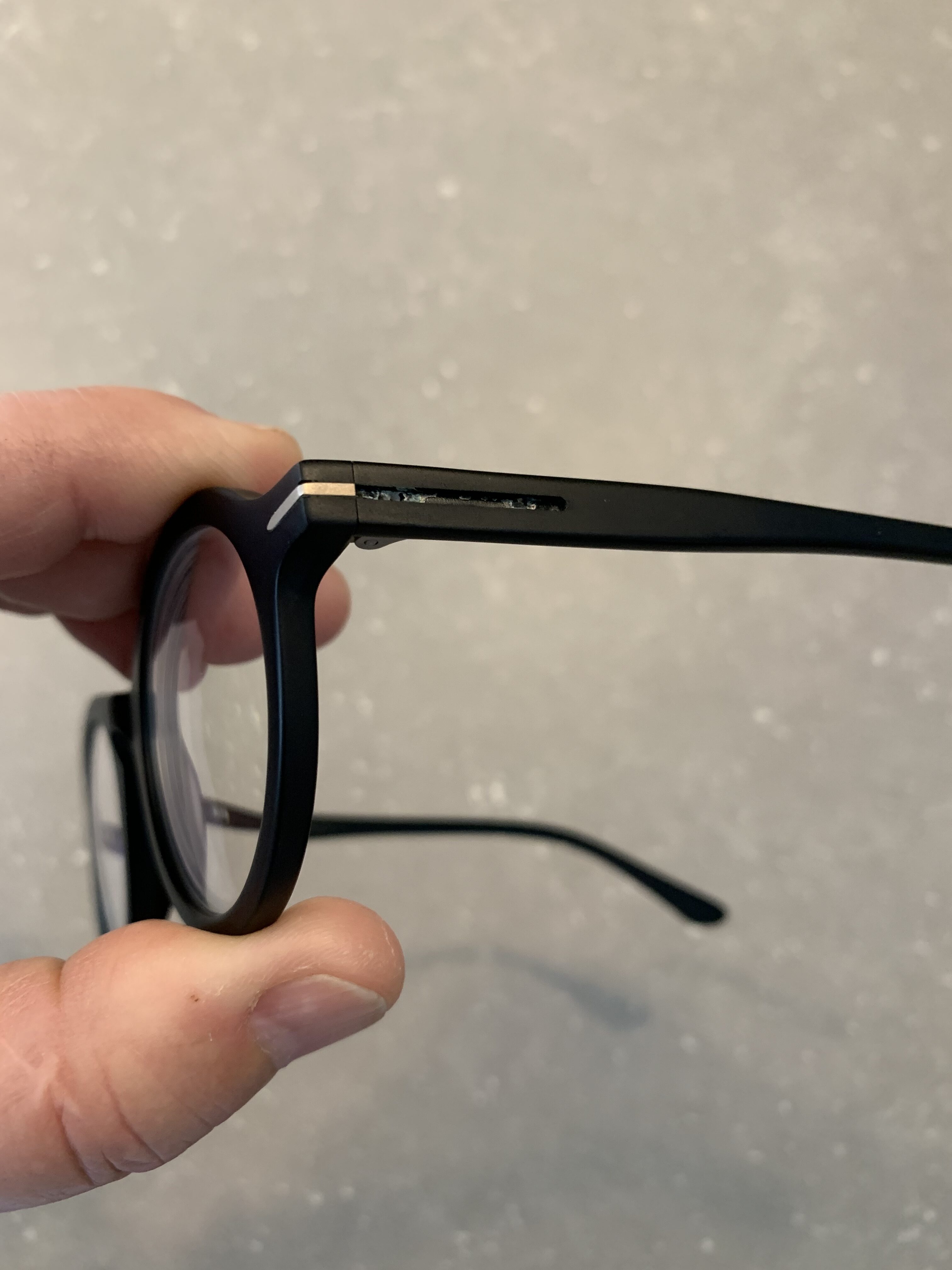 [Kits.ca] *** FREE *** Pair of Eyeglasses Just Pay 9.95 for FAST