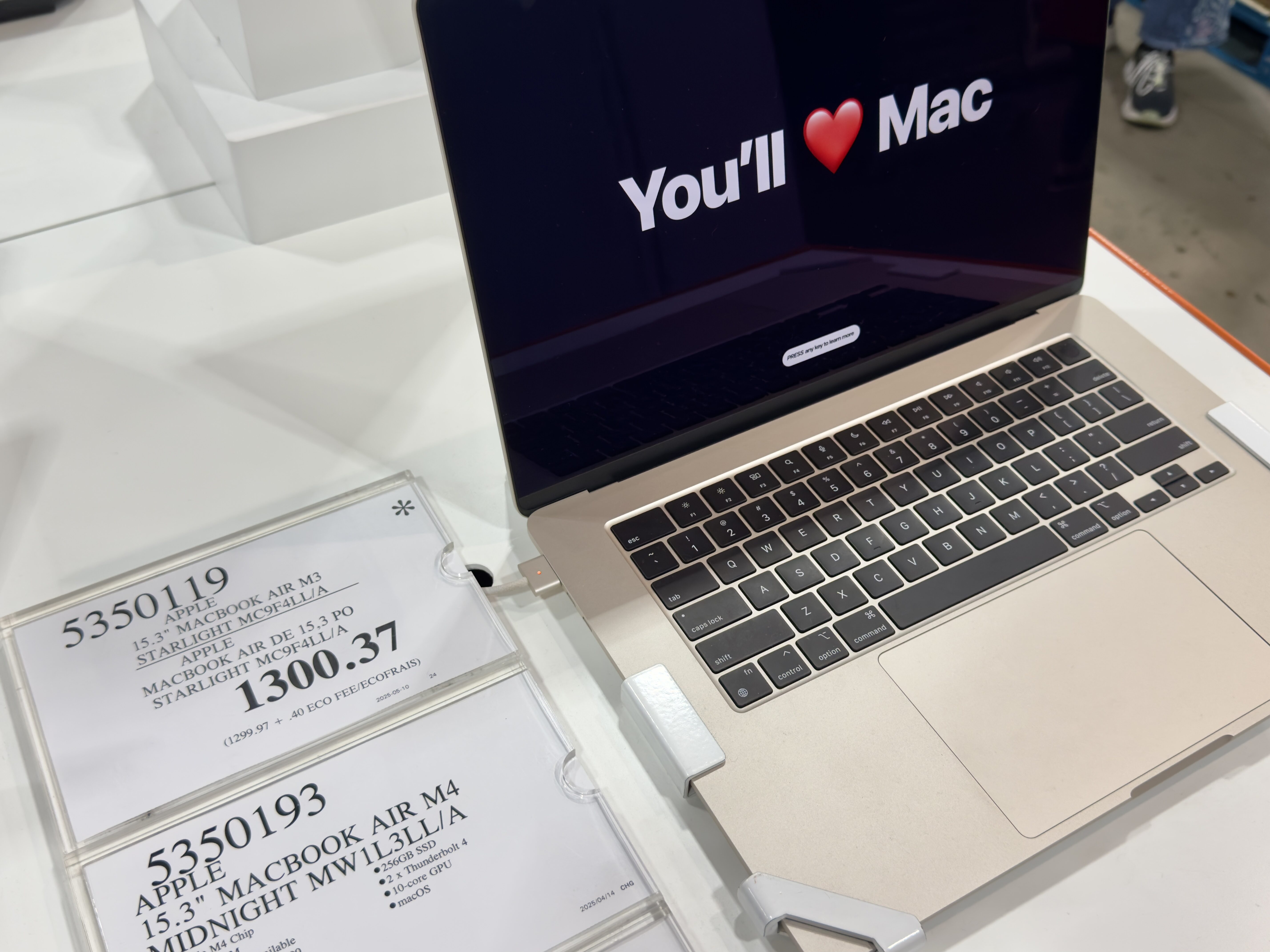 [Costco] MacBook Air 13.6 in., M4 16/256 GB 1239 via App Exclusive